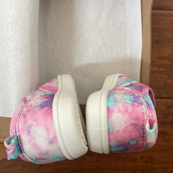 NWT Cat&Jack Toddler girl Runner shoes rainbow pink - Picture 5 of 7